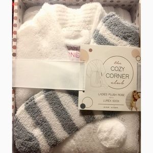 💝 Ladies Plush Robe With Lurex Sock 💝